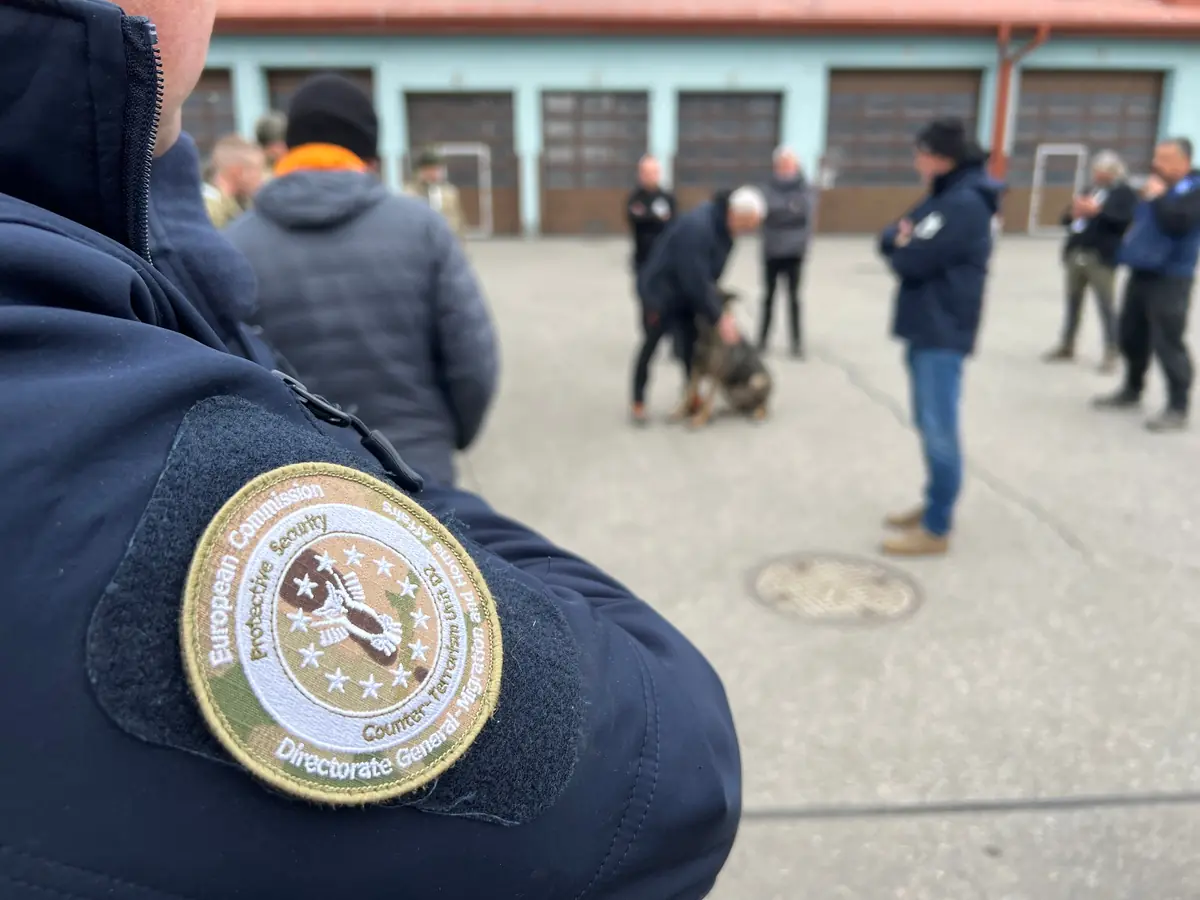 K9 training with security personnel